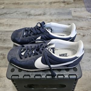 Blue nike Cortez size 8.5